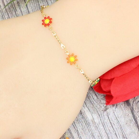 "Trendy Handmade Bracelet – A Stylish Gift for Women & Girls, MAR091626 - Picture 10 of 11